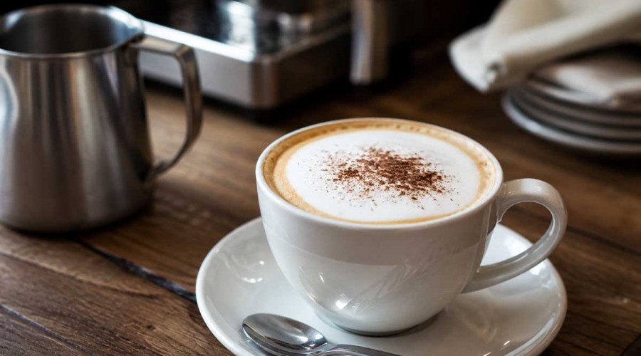 Cum se prepară un cappuccino perfect acasă?